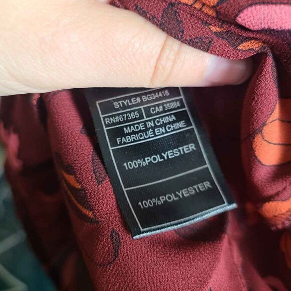 NWT BB Dakota Floral Halter Top - Picture 9 of 9